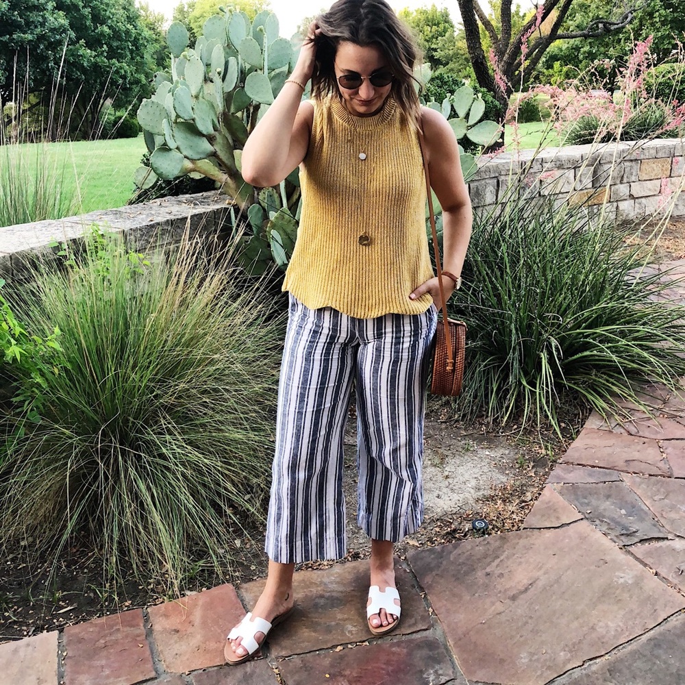 White and blue stripe linen pants